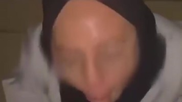 Viral Cewe Jilbab Berkacamata Ngewe