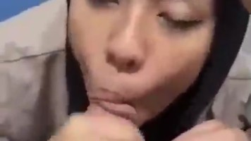 Sepongan Pacar Jilbab Cantik Enak Banget