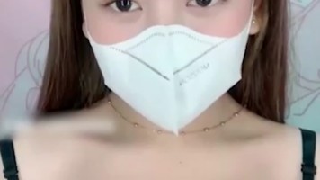 Kak Deey Host Cantik Remas Toket