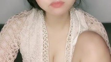 Kak Nadyiaang Colmek Becek Tapi Bentaran Aja